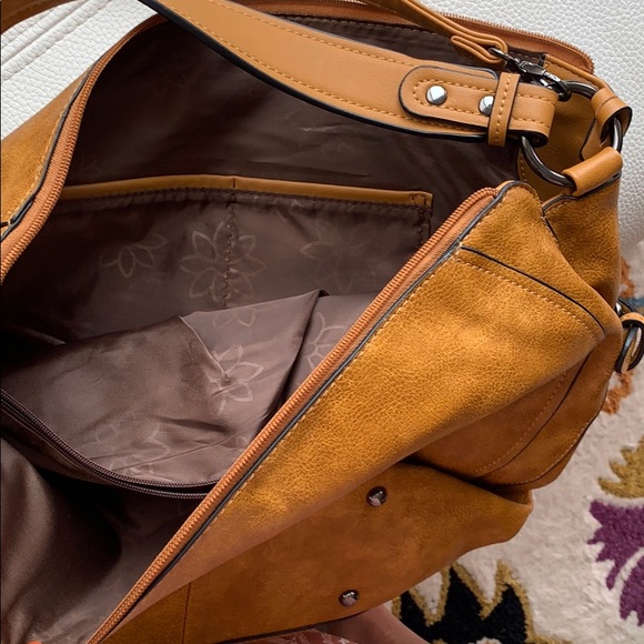 Spacious shoulder bag by D&D, NWOT - Picture 9 of 9